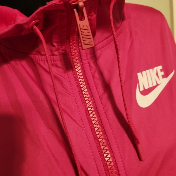Nike Windbreaker Jacket - Picture 3 of 6